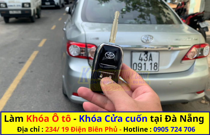 Làm chìa khóa xe Ô tô tại Đà Nẵng Toyota Innova Corolla Altis